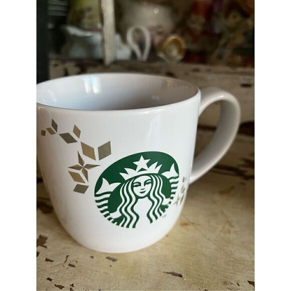 3 Starbucks Holiday Ceramic Coffee Mug Cup Christmas Year 2013 2020 - Picture 4 of 10